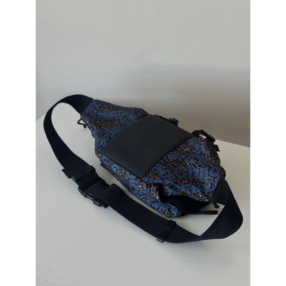 Undercover Chaos Balance Waist Utility Leopard Messenger Bag - Picture 2 of 11